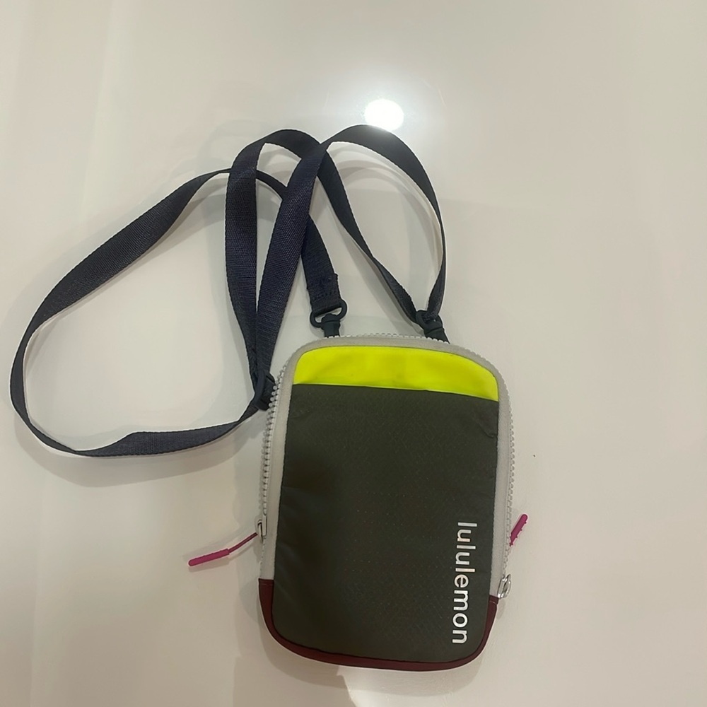 Lululemon Bag Crossbody